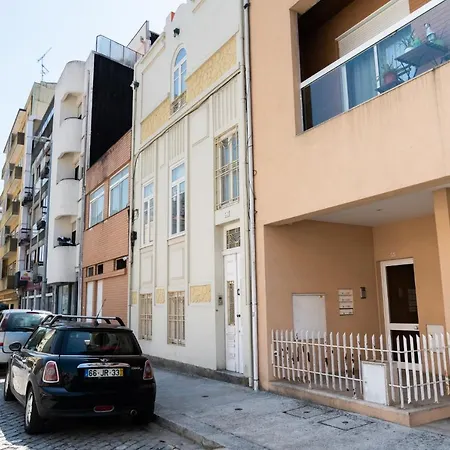 Belleville Daire Porto