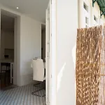 Apartment Belleville Porto